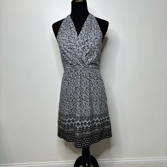 Athleta Dresses & Skirts - Athleta Go Anywhere Halter Dress Size 8.